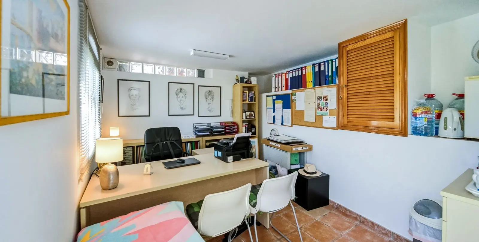 Sale of detached villa in El Chaparral 37