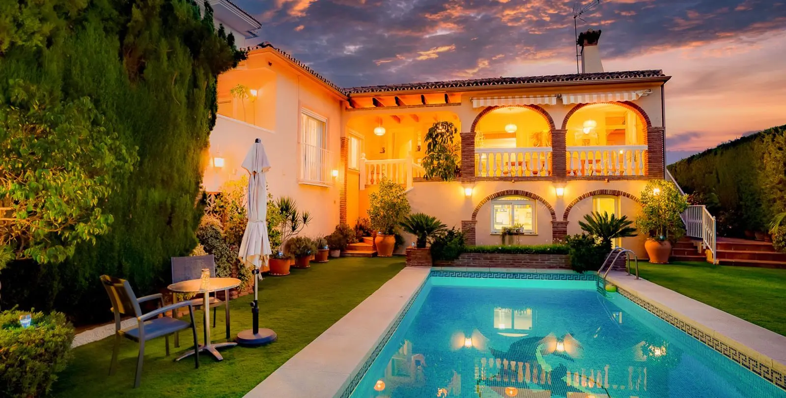 Sale of detached villa in El Chaparral 59