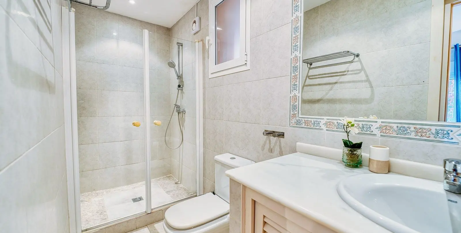 Venta de villa independiente en El Rosario 13