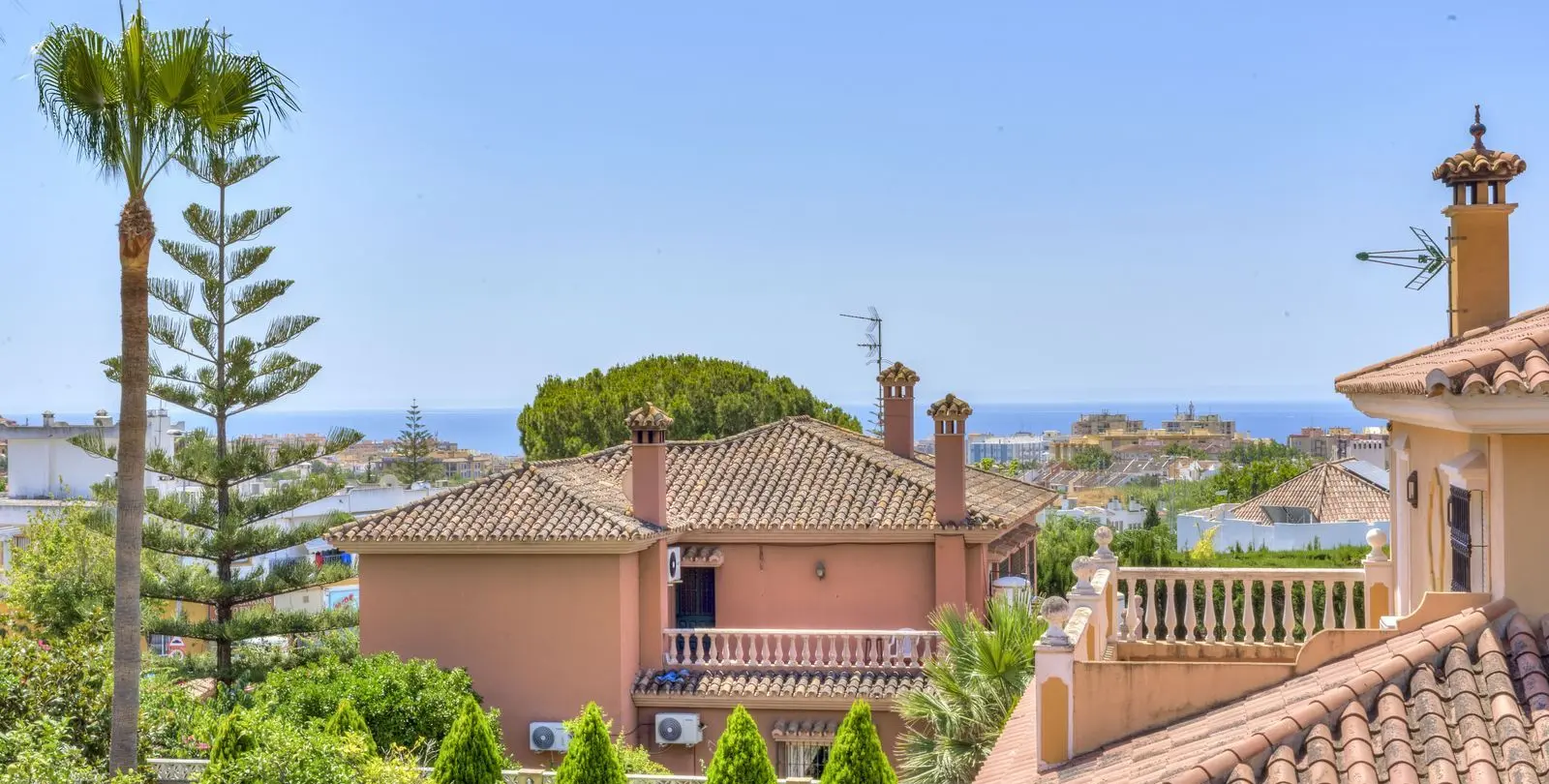 Venta de villa independiente en Marbella 1