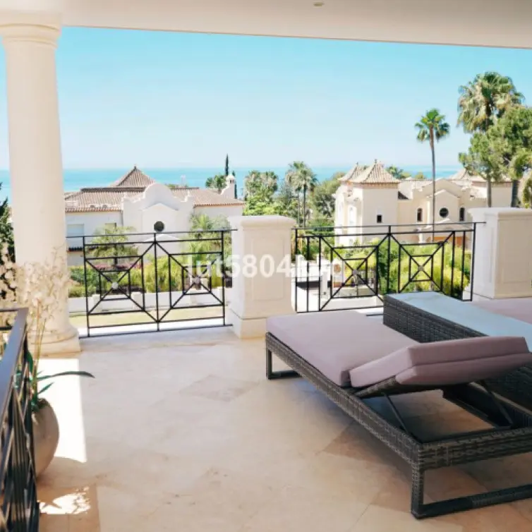 Venta de villa independiente en Sierra Blanca