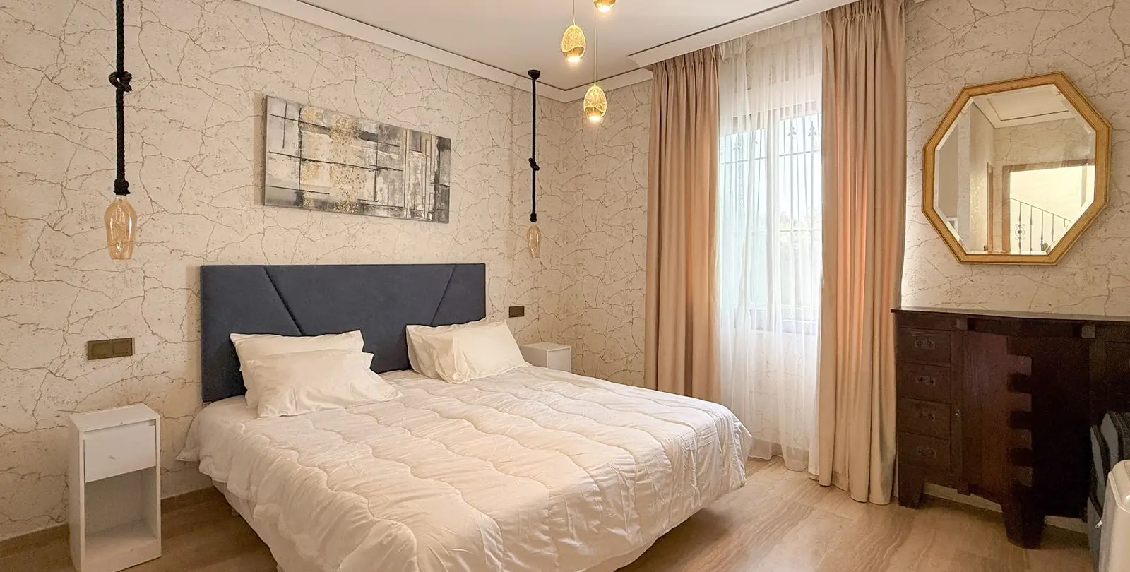 Venta de villa independiente en Guadalmina Baja 10