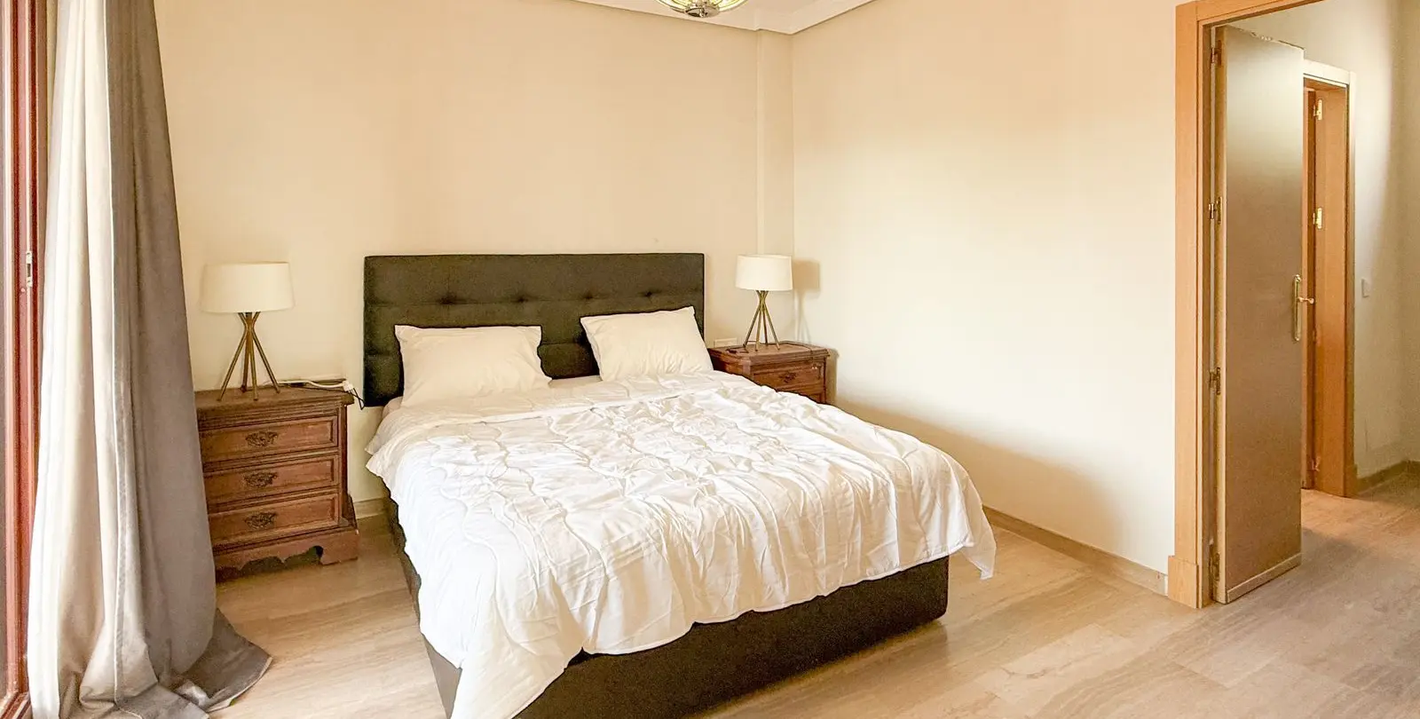 Venta de villa independiente en Guadalmina Baja 24