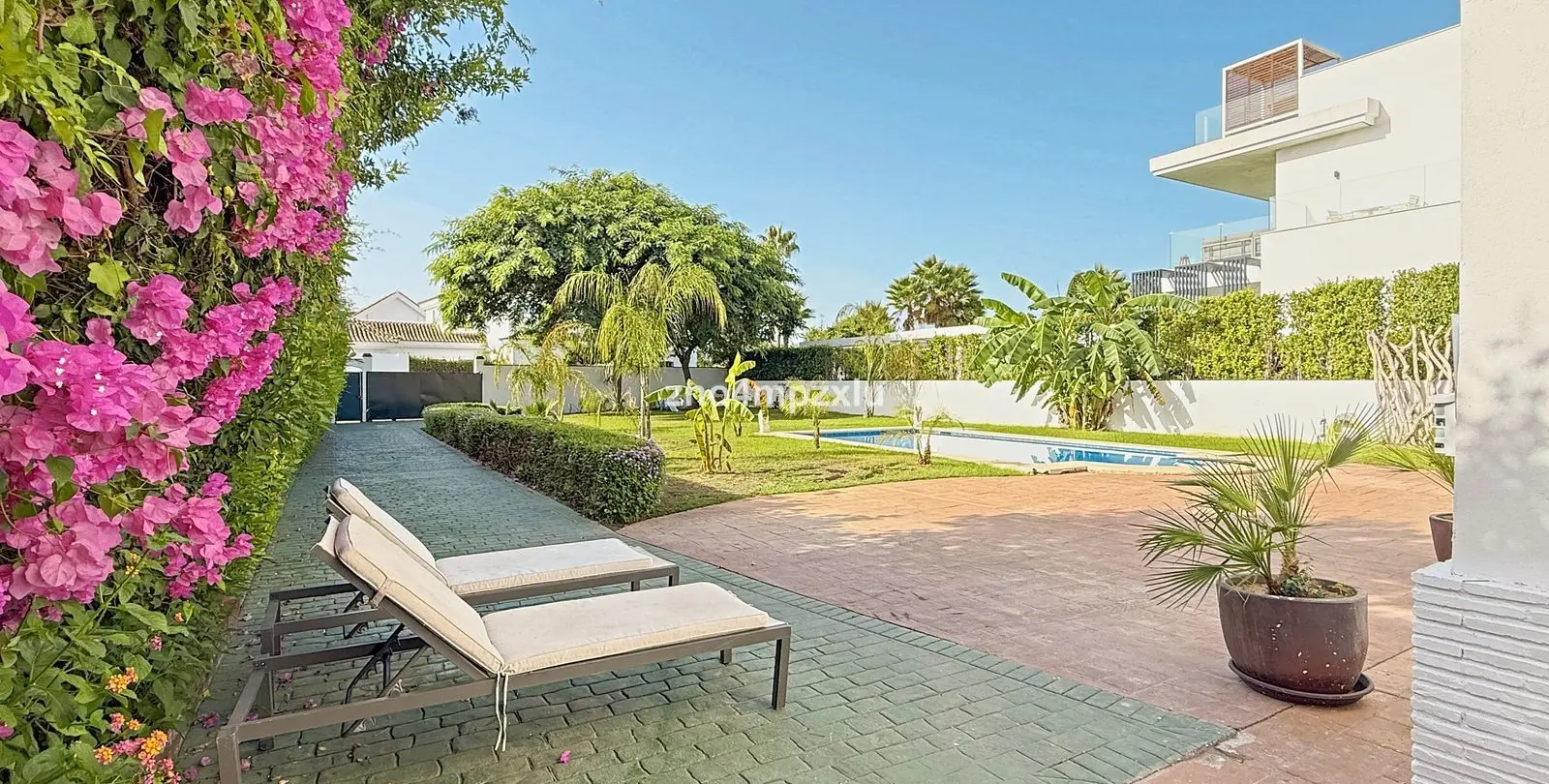 Venta de villa independiente en Guadalmina Baja 40