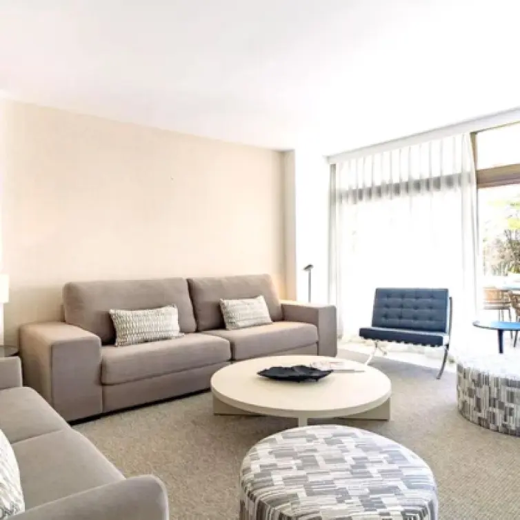 Long-term rent of middle floor apartment in Puerto Banús
