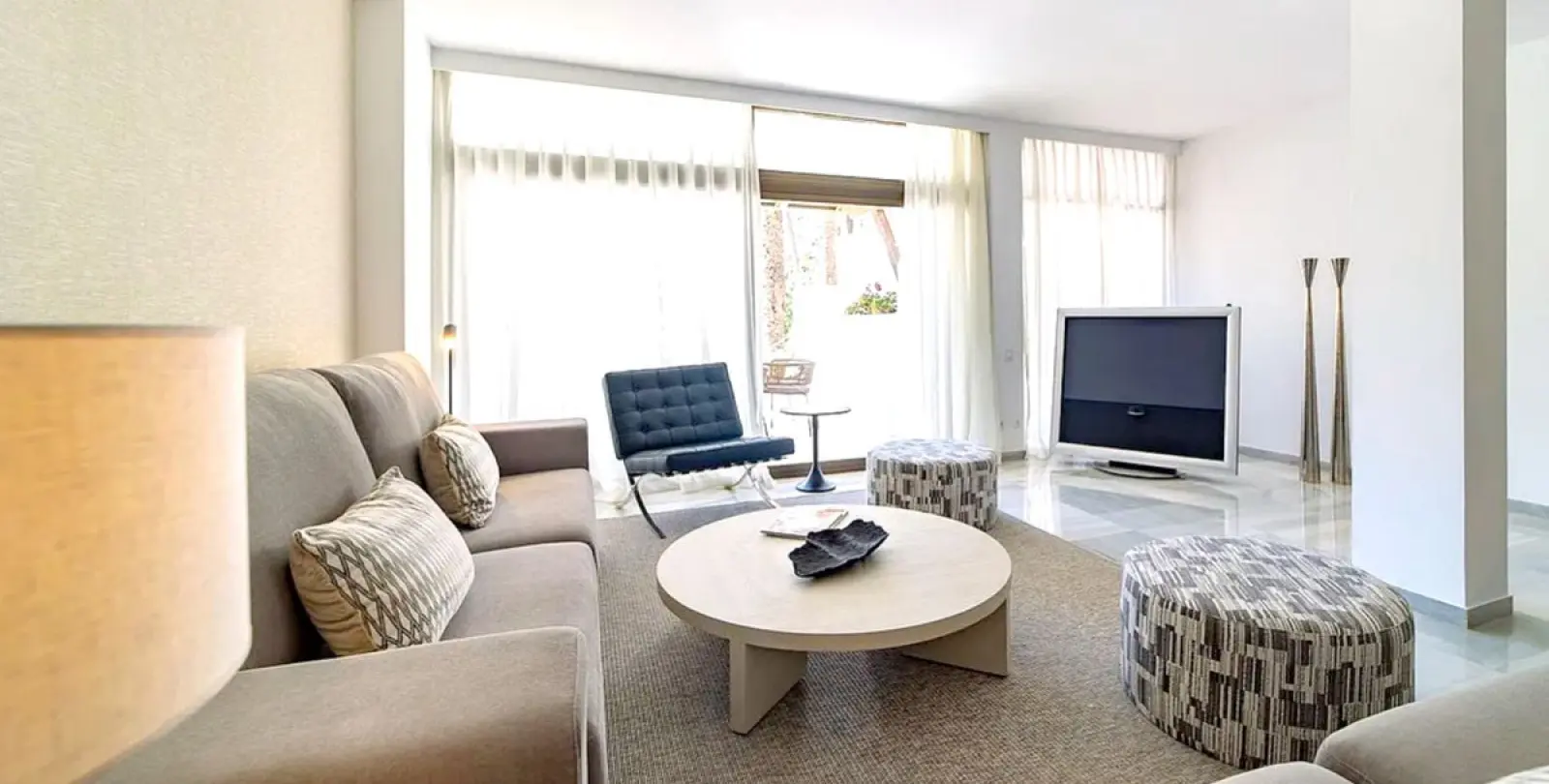 Long-term rent of middle floor apartment in Puerto Banús 3