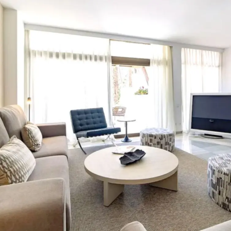 Long-term rent of middle floor apartment in Puerto Banús