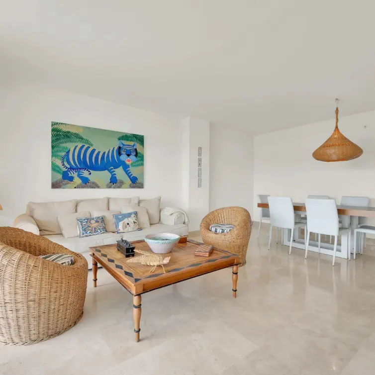 Venta de apartamento en planta media en Manilva