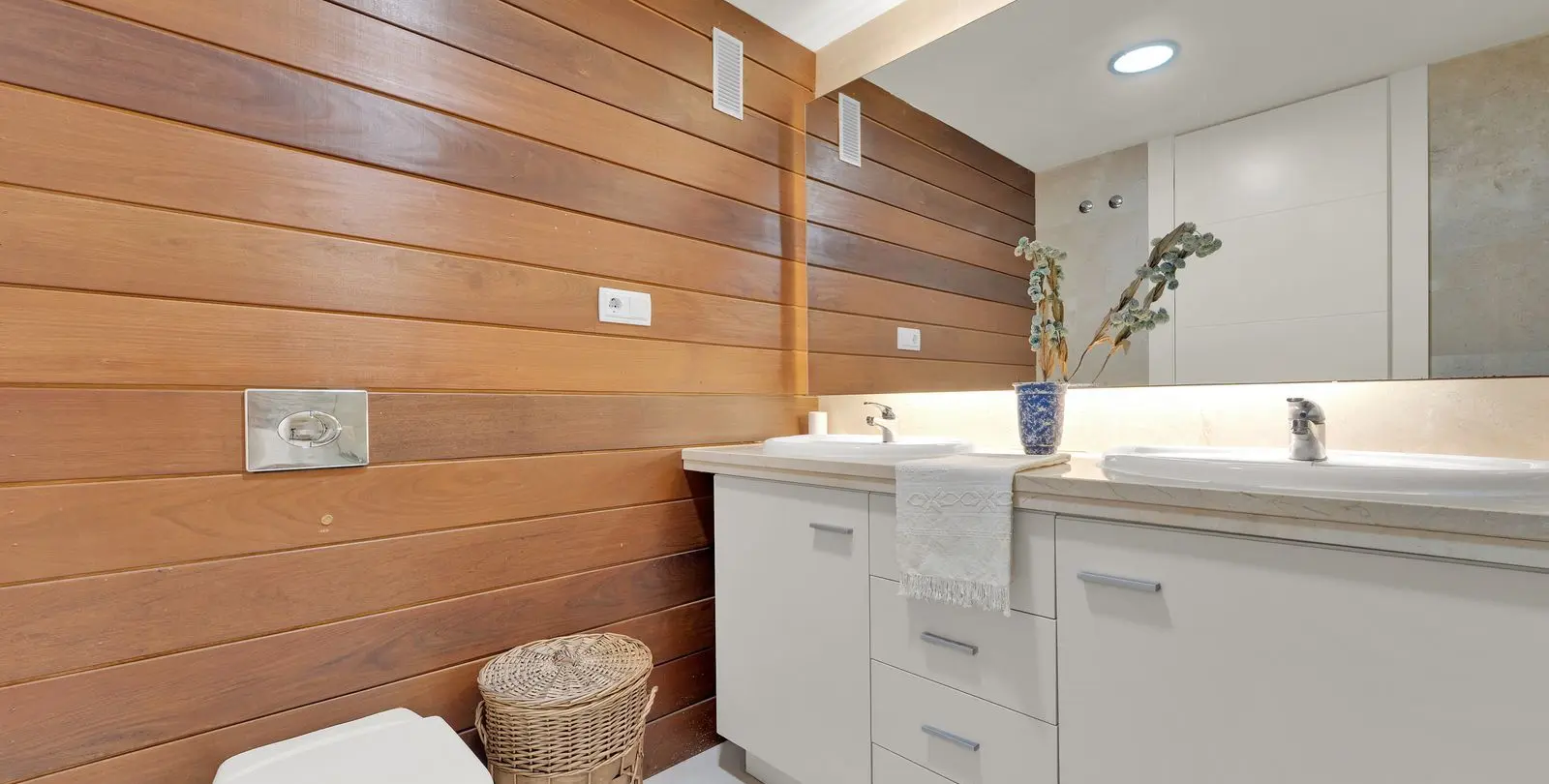Venta de apartamento en planta media en Manilva 10
