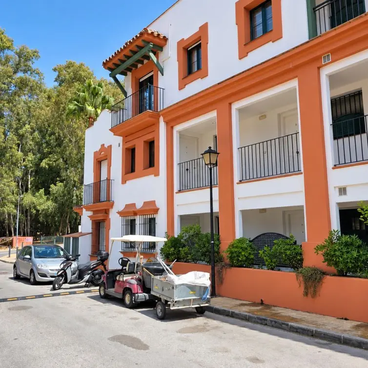 Venta de apartamento en planta media en Estepona