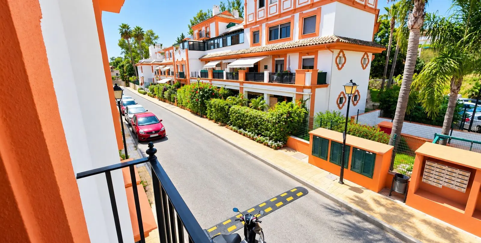 Venta de apartamento en planta media en Estepona 22
