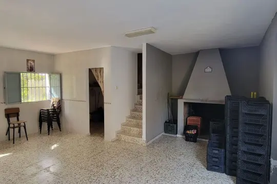 Image 4 thumb