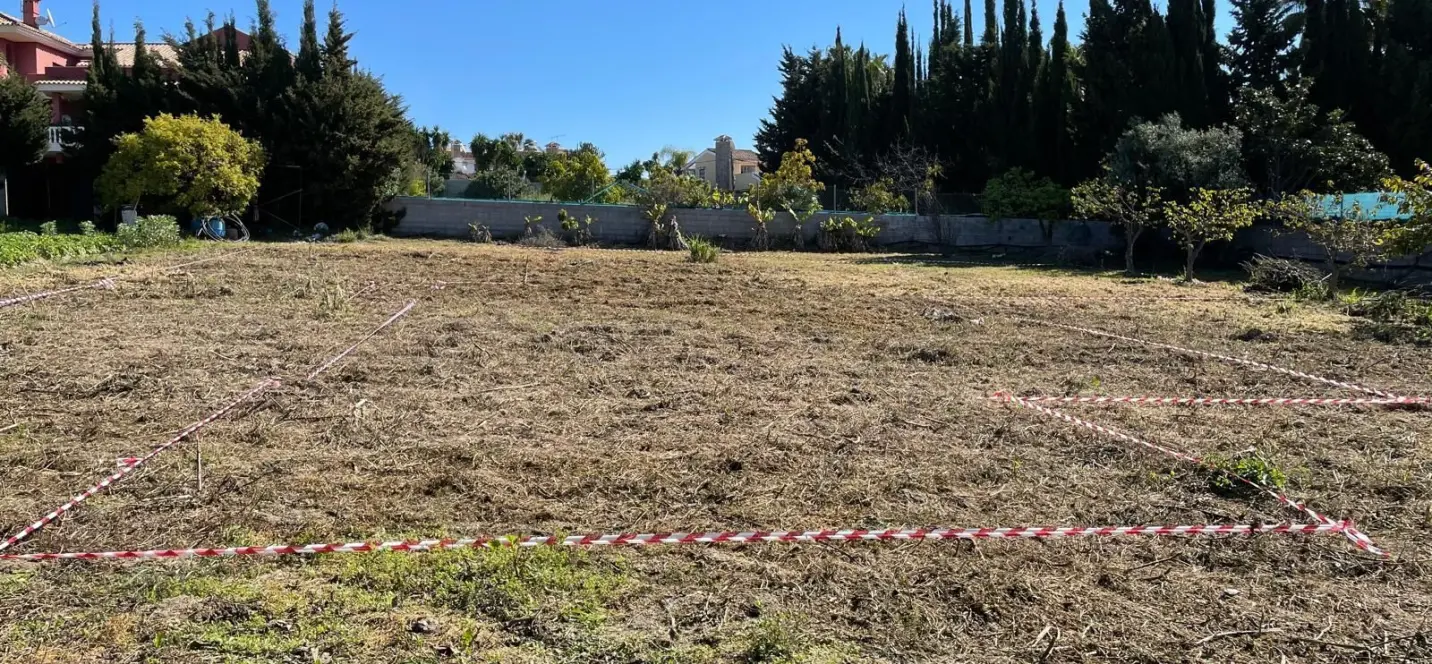 Venta de parcela residencial en New Golden Mile 2