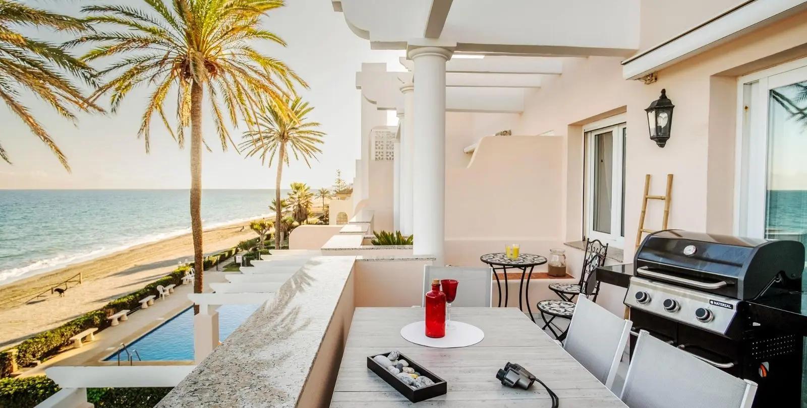 Venta de ático dúplex en Estepona 2