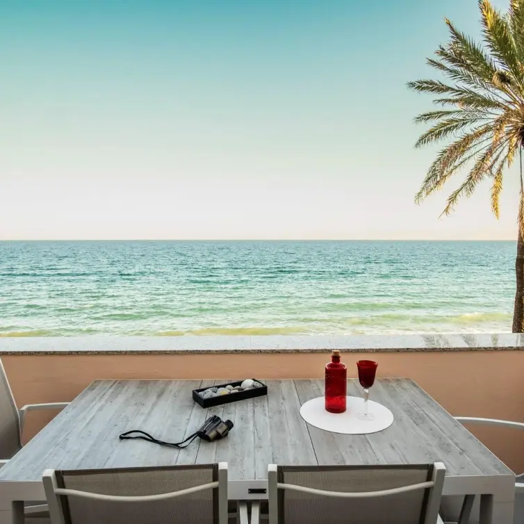 Venta de ático dúplex en Estepona