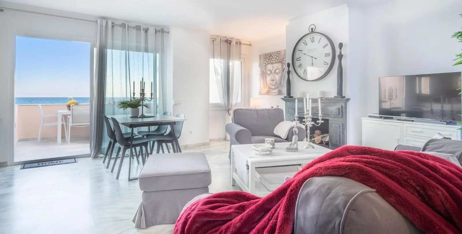 Venta de ático dúplex en Estepona 8