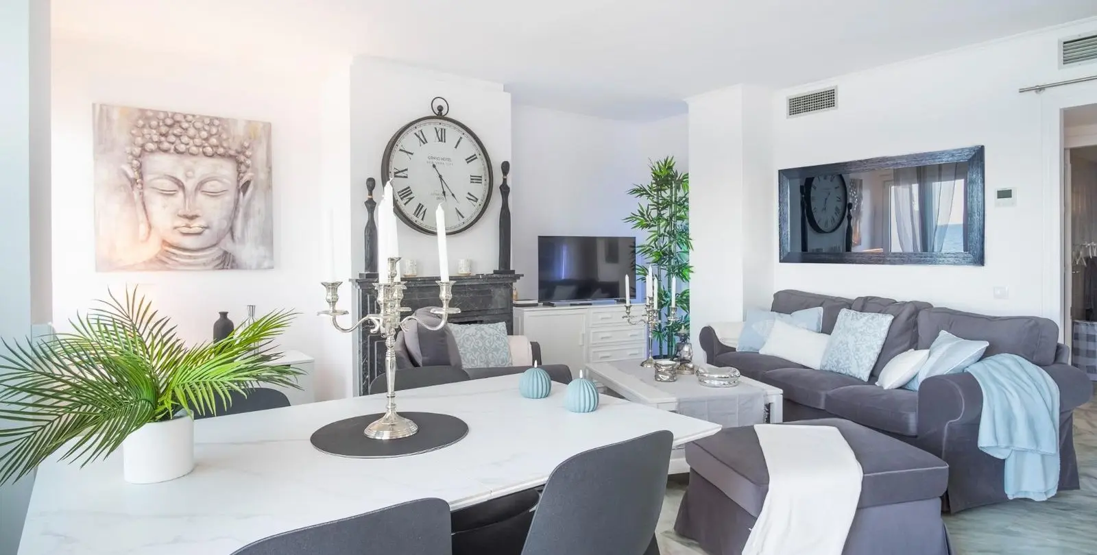 Venta de ático dúplex en Estepona 10