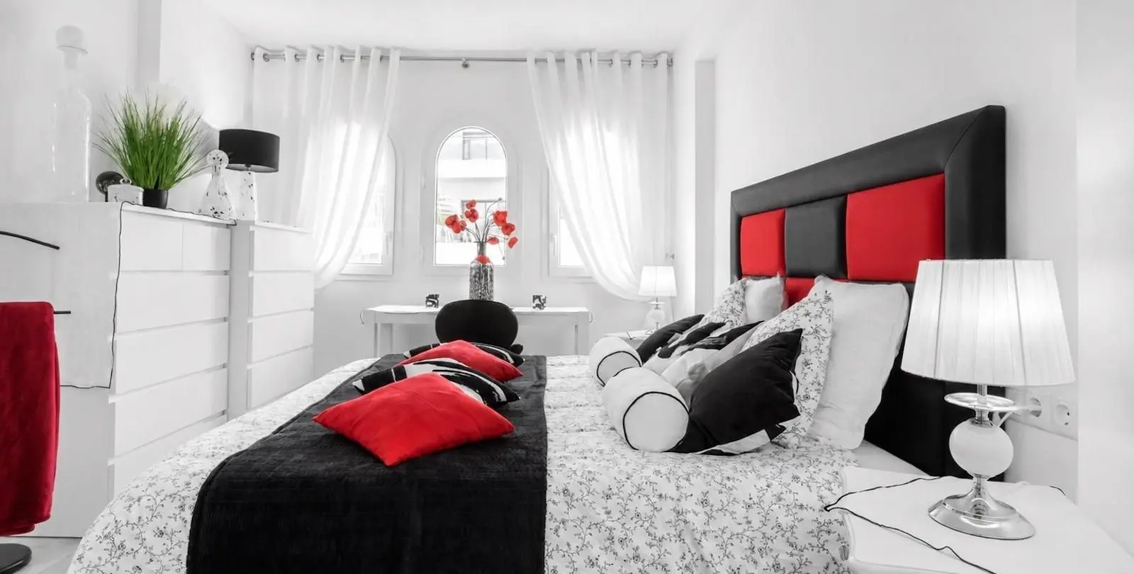 Venta de ático dúplex en Estepona 25
