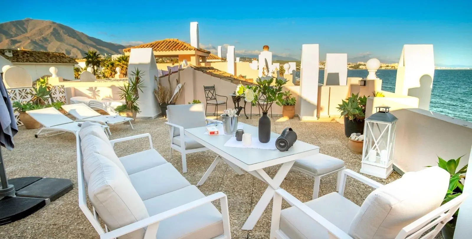 Venta de ático dúplex en Estepona 30