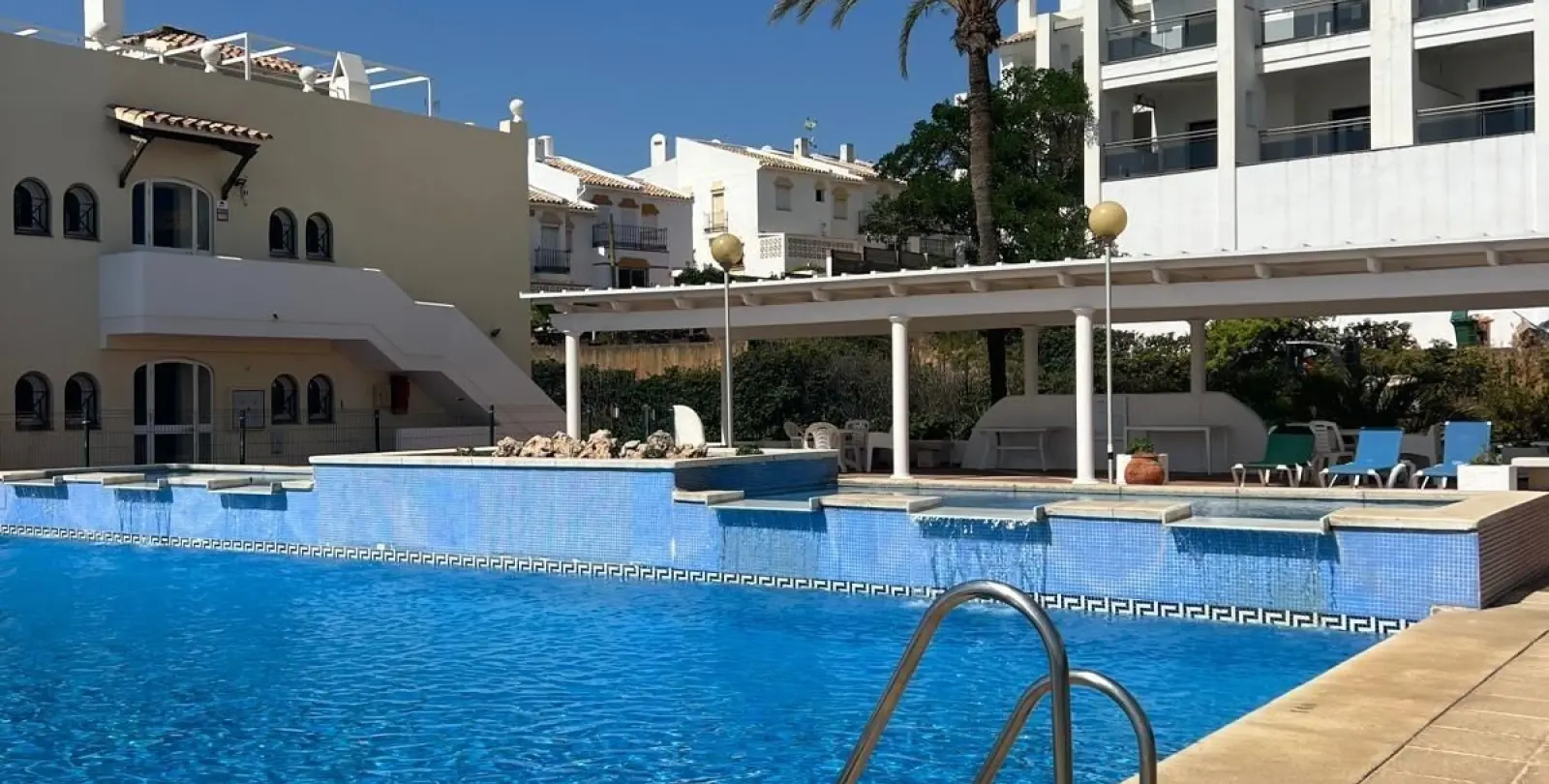 Venta de ático dúplex en Estepona 33