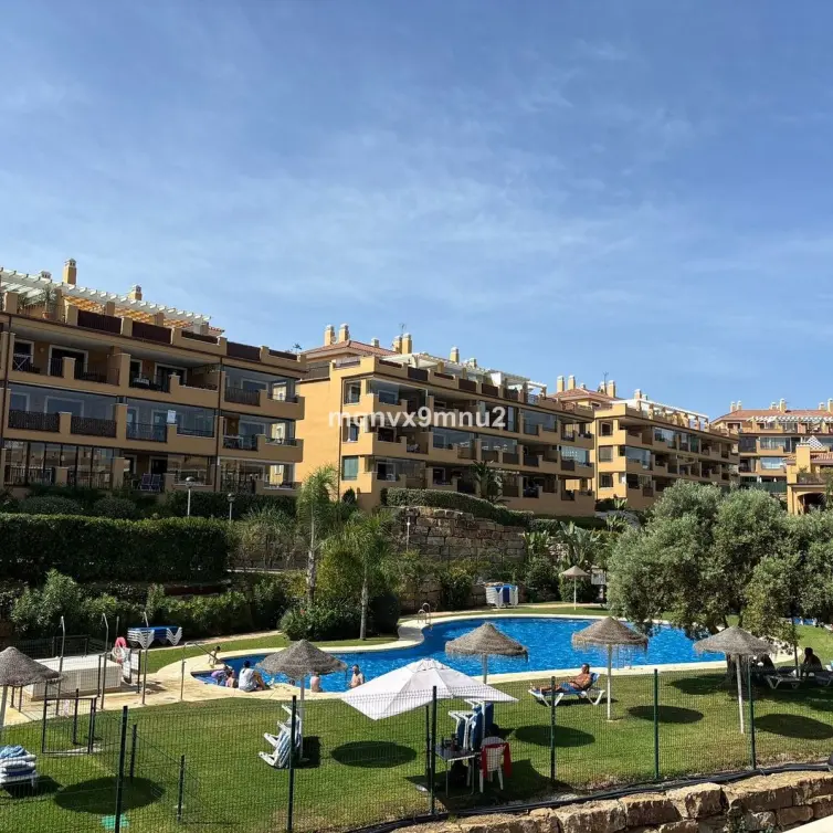 Продажа апартаментов на среднем этаже в La Cala de Mijas