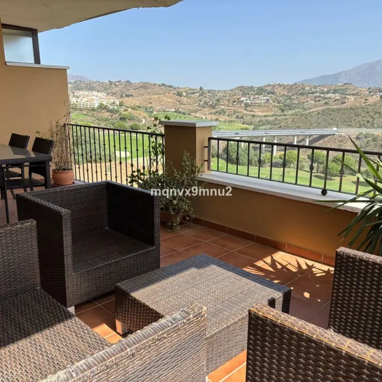 Продажа апартаментов на среднем этаже в La Cala de Mijas