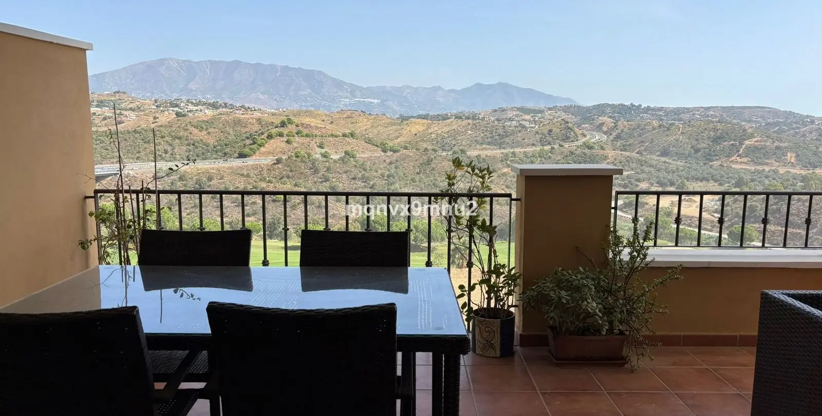 Venta de apartamento en planta media en La Cala de Mijas 4
