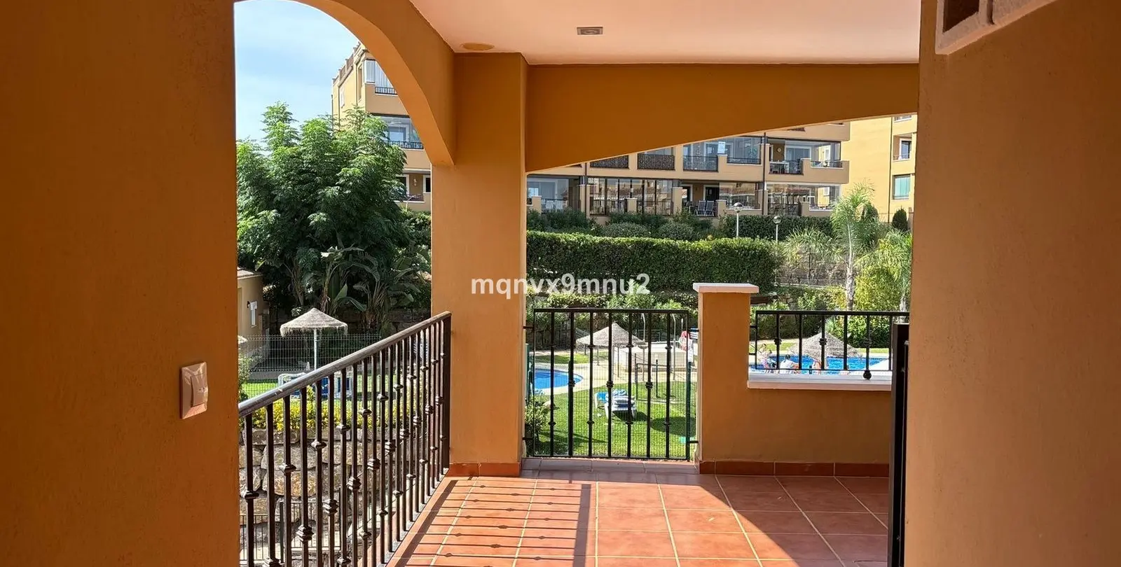 Venta de apartamento en planta media en La Cala de Mijas 9