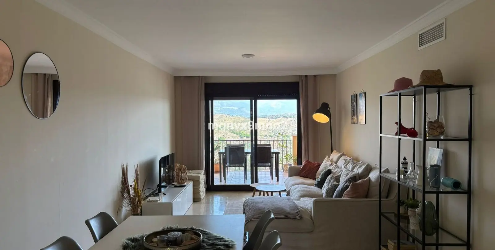 Venta de apartamento en planta media en La Cala de Mijas 20