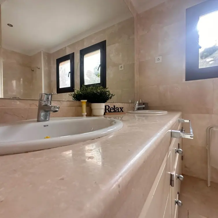 Venta de apartamento en planta baja en Estepona