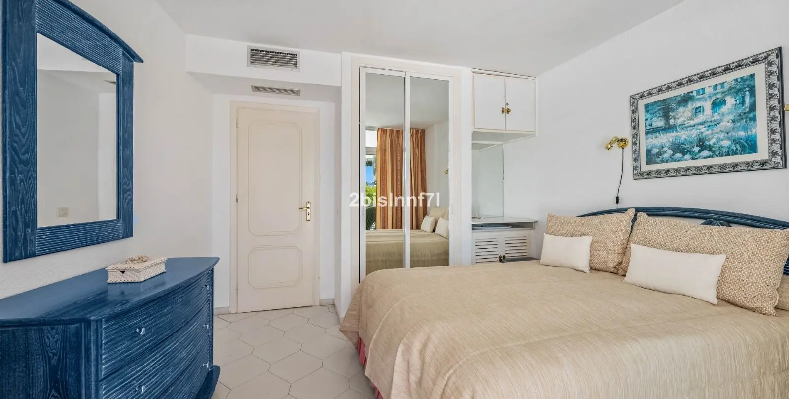 Venta de apartamento en planta media en Miraflores 10