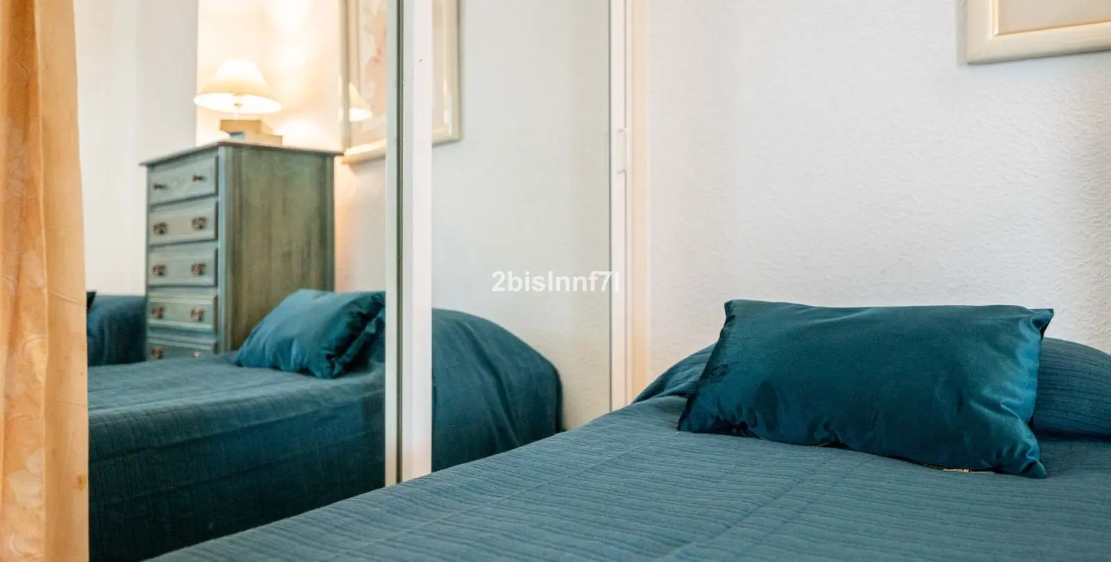Venta de apartamento en planta media en Miraflores 19
