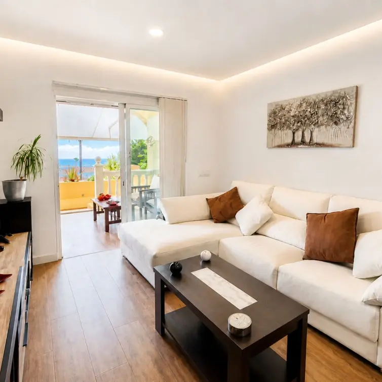 Sale of ground floor apartment in La Duquesa