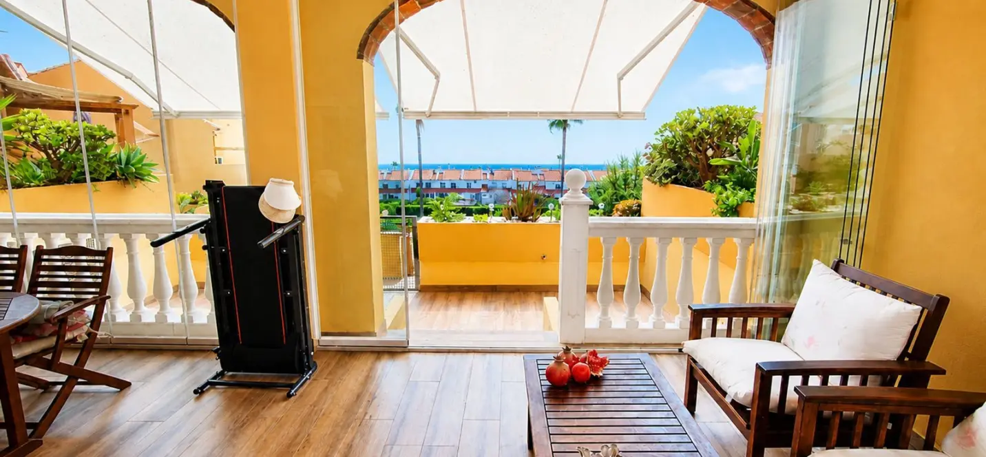 Sale of ground floor apartment in La Duquesa 3