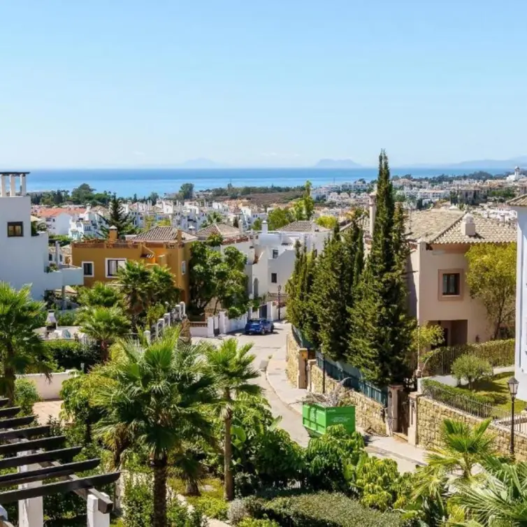 Venta de ático en Estepona
