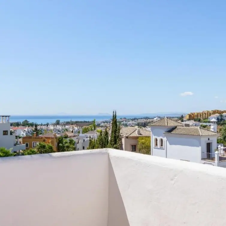 Venta de ático en Estepona