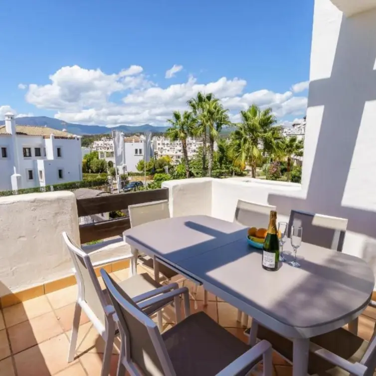 Venta de ático en Estepona