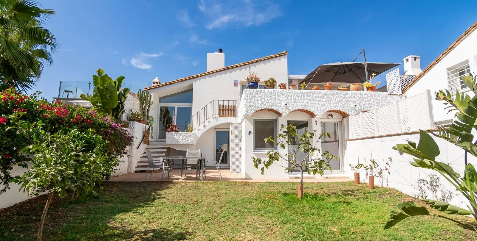 Sale of semi-detached house in Estepona 1