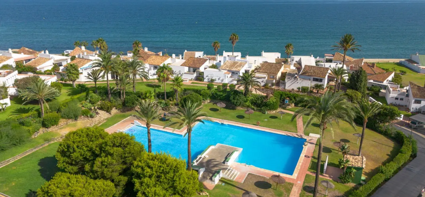 Sale of semi-detached house in Estepona 2