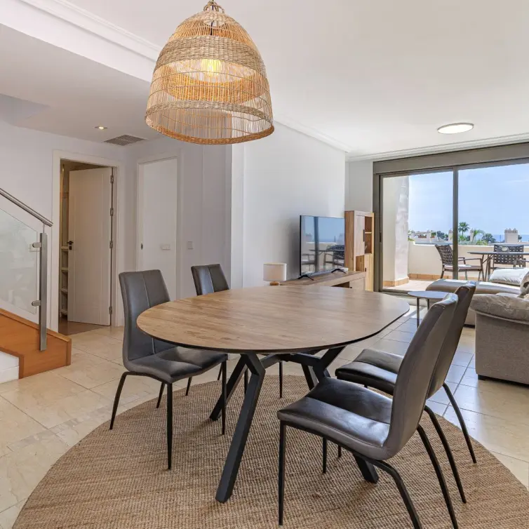 Venta de ático dúplex en Estepona