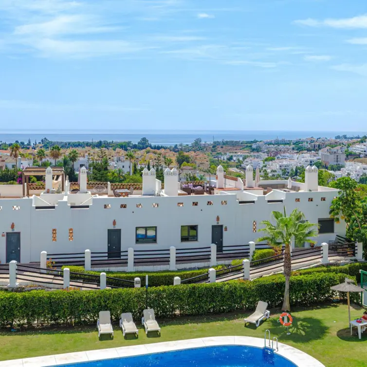 Venta de ático dúplex en Estepona
