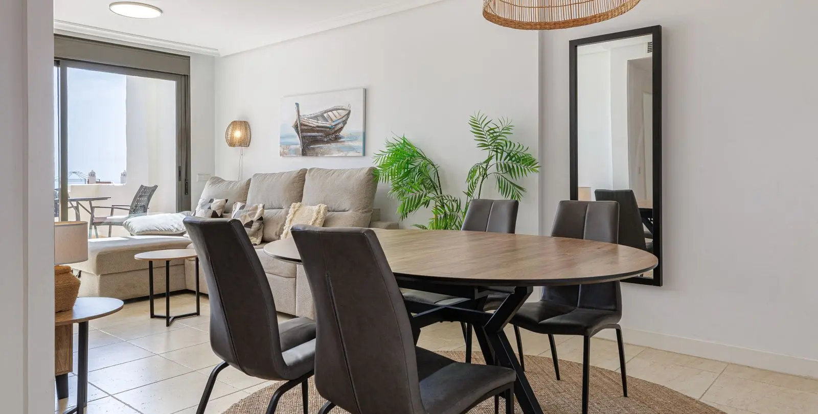 Sale of penthouse duplex in Estepona 8