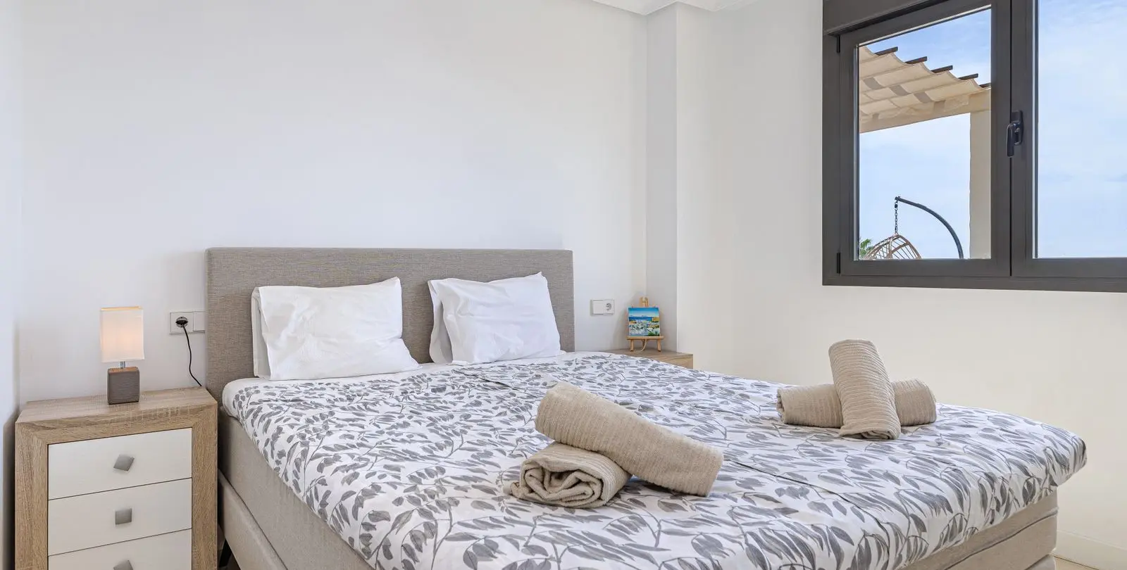 Sale of penthouse duplex in Estepona 16