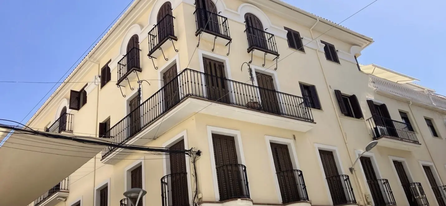 Sale of penthouse in Ronda 0