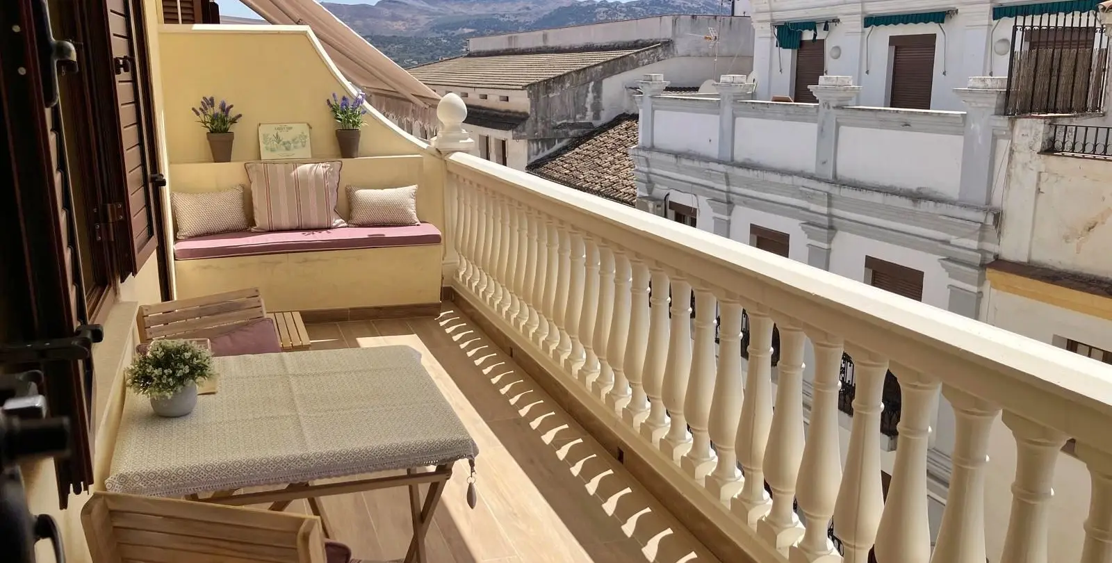 Sale of penthouse in Ronda 3