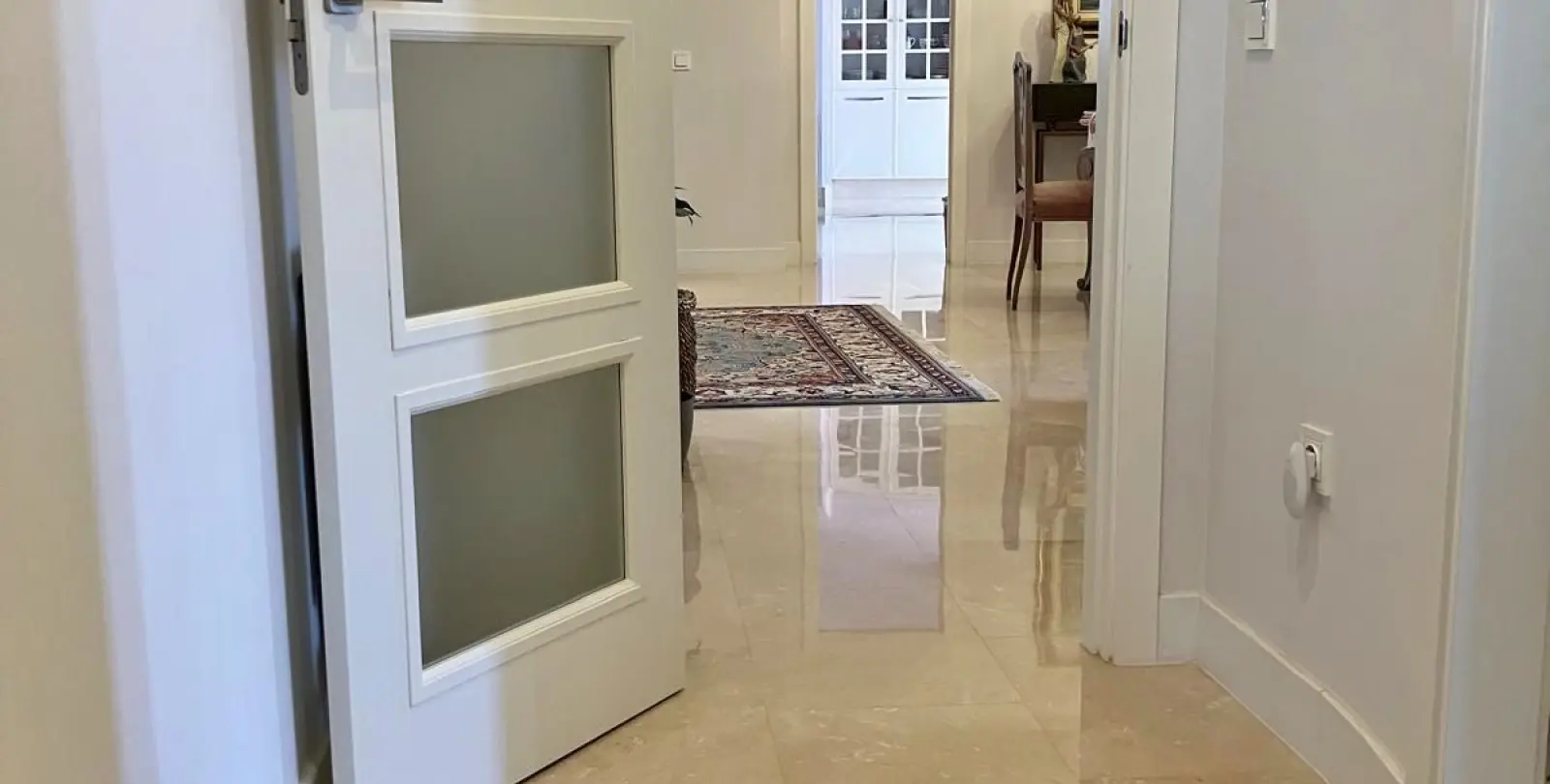 Sale of penthouse in Ronda 22