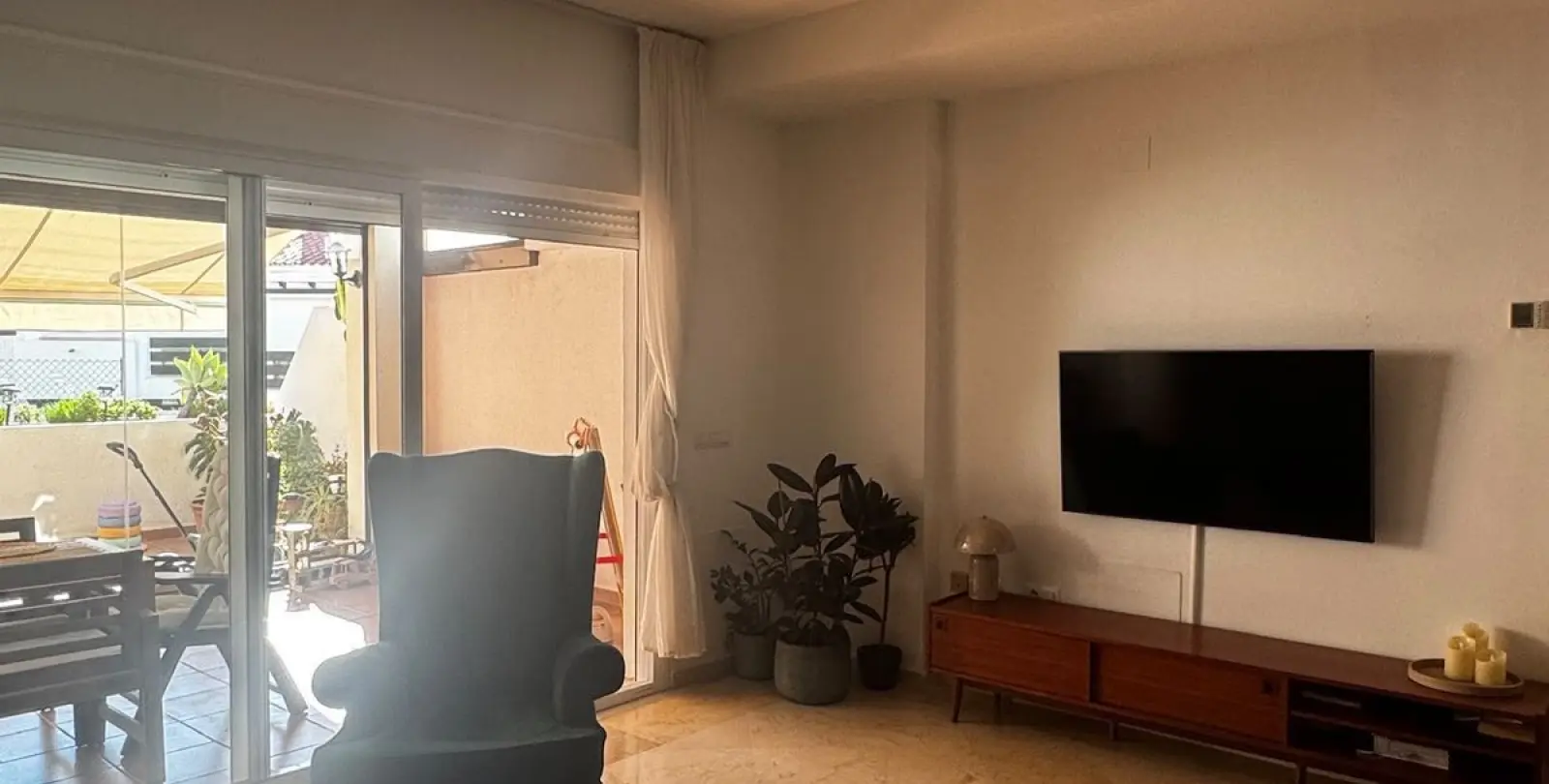 Sale of townhouse in El Chaparral 31