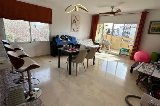 Image 4 thumb