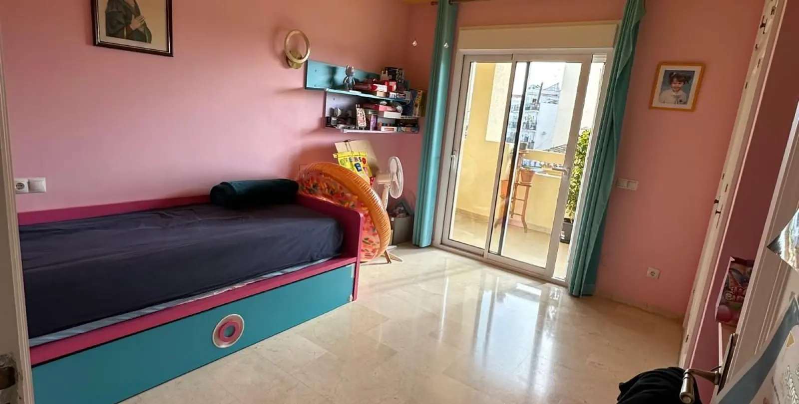 Продажа апартаментов на среднем этаже в Marbella 10