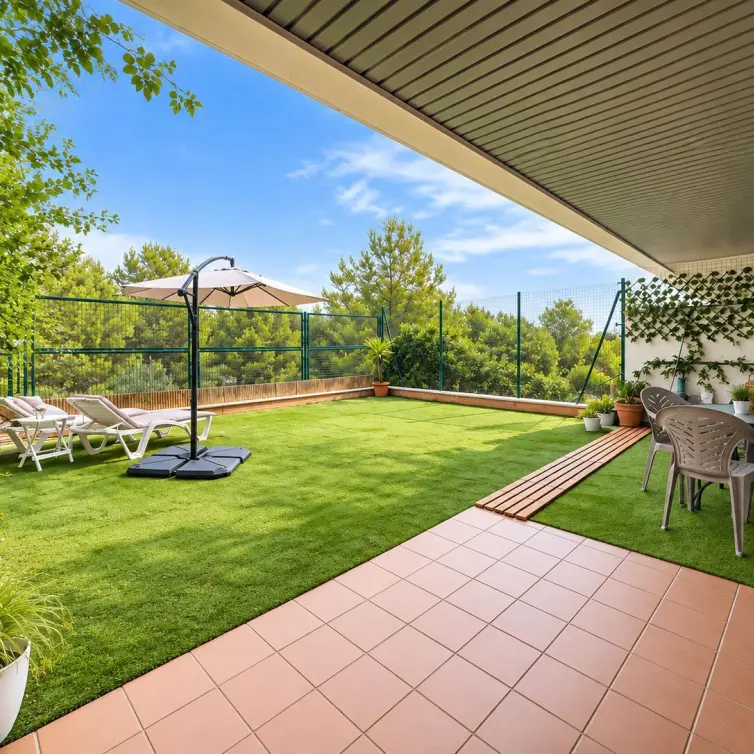Продажа апартаментов на первом этаже в Torremolinos